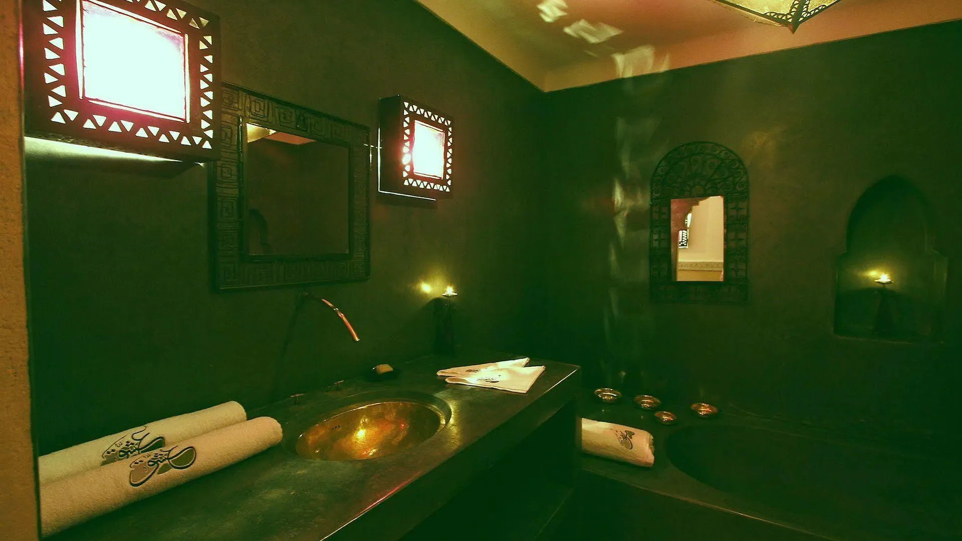 ***  Riad Ta'Achchaqa Marrakesh Maroc